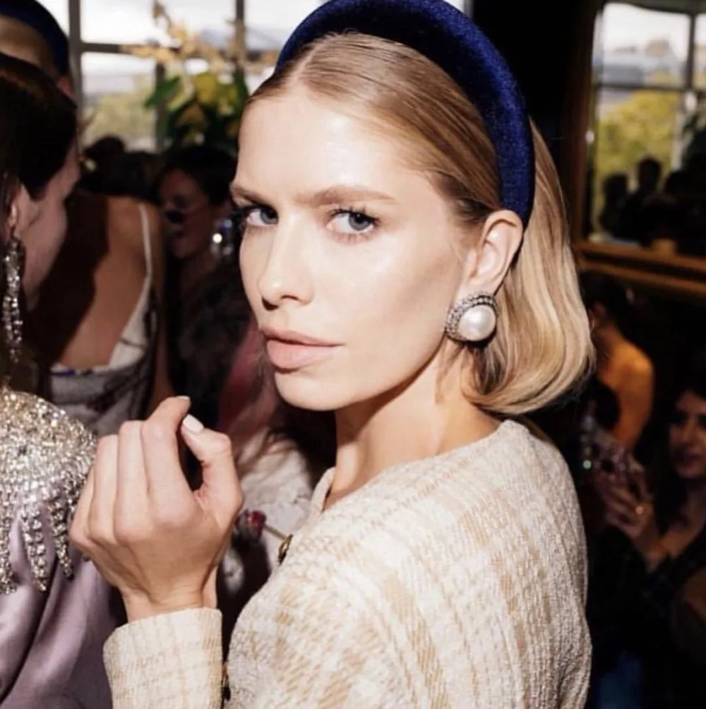 11003300468_64356601