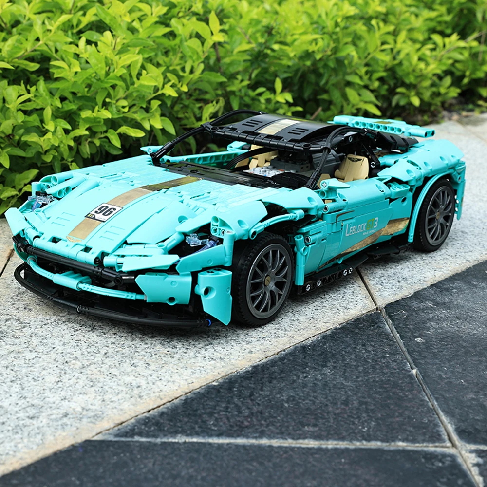 Hot Sale Products! Creator Expert High-tech DB11 Super Sport Racing Car Martin 2008Pcs Moc Modular Bricks Building Blocks Technical Model Boys Toys