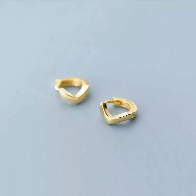 925 Sterling Silver V Shaped Hoop Earrings for Women Piercing Earrings Buckle Minimalist Tiny Huggie Earrings Jewelry G2340