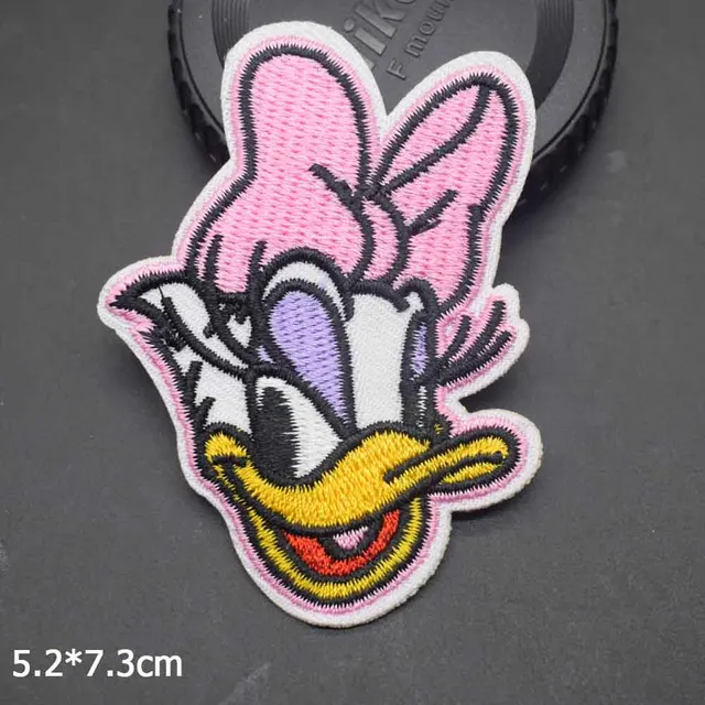 Disney Donald Duck Iron On Embroidered Clothes Patches For Girl Daisy Woman Clothing Stickers Garment Wholesa 1