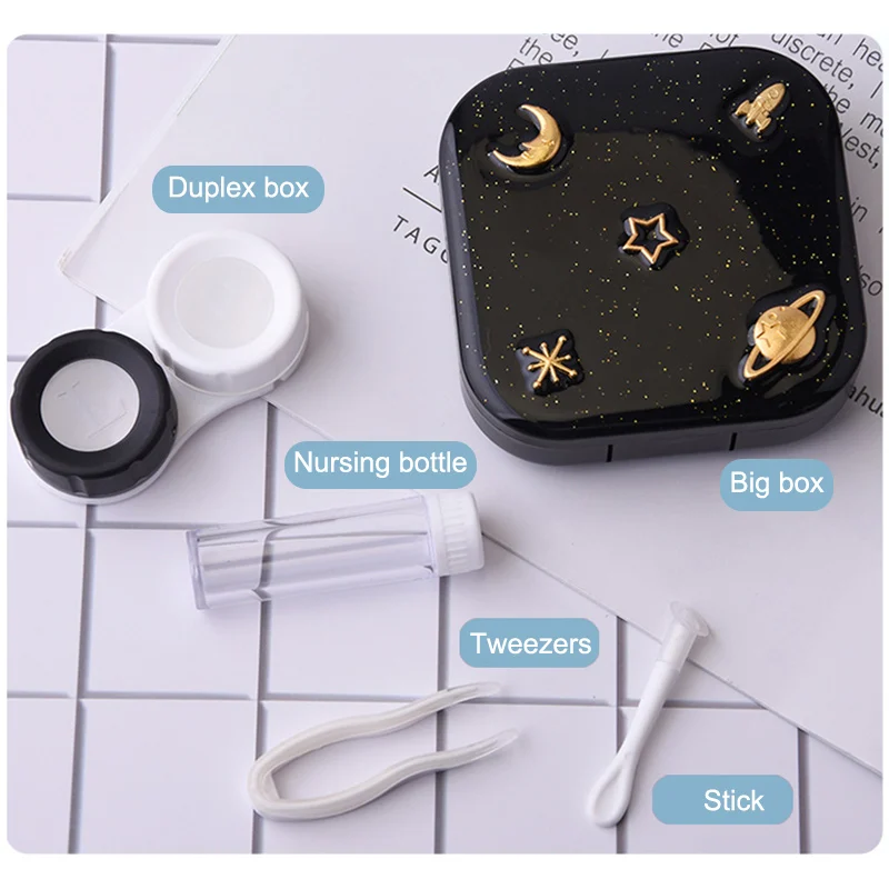 Контейнер для контактных линз с изображением Луны звезд космоса квадратный