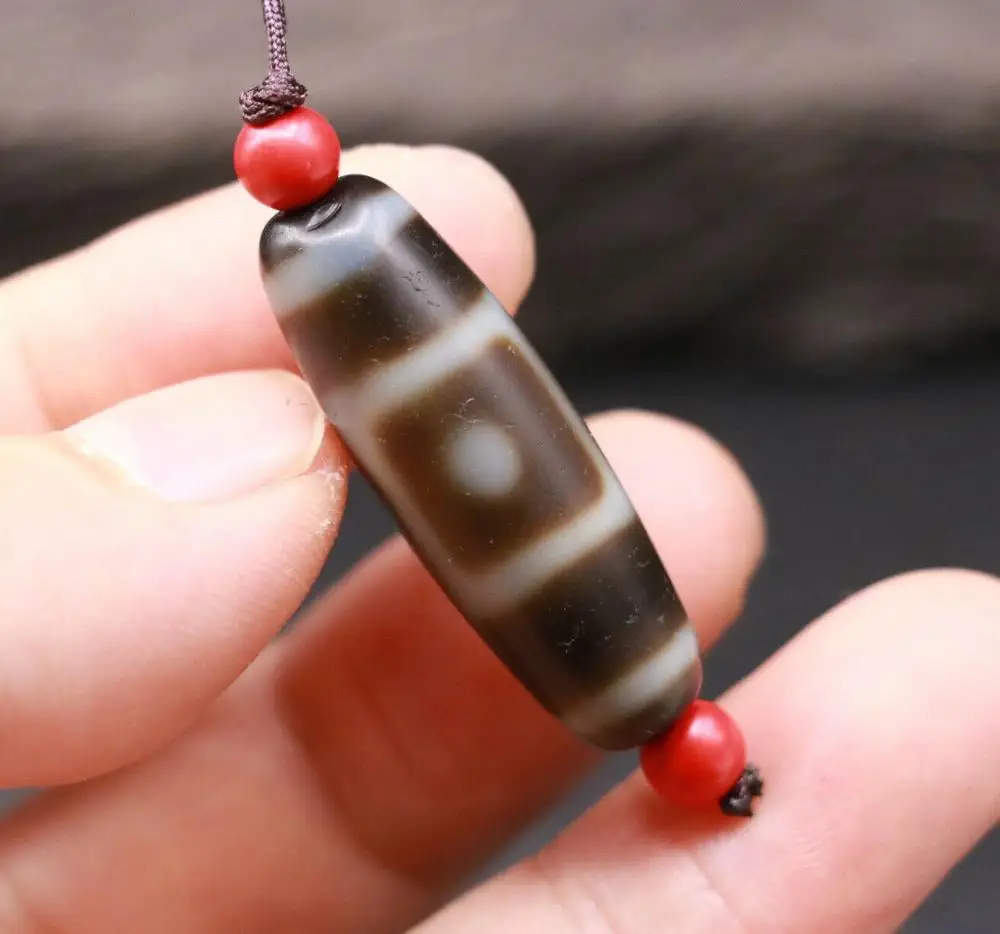 

Treasure Magic Power Magic LKbrother Energy Tibetan Old Agate Oily Star Totem dZi Bead 35mm