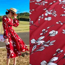 Полуметровая красная нижняя часть с белым цветочным принтом, эластичная шифоновая ткань для платья, рубашки, пижамы, одежда для девочек, материал T897