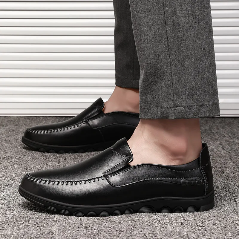 Мужская кожаная обувь в британском стиле; черные мужские лоферы; мокасины; итальянские дизайнерские повседневные туфли; мужские мокасины