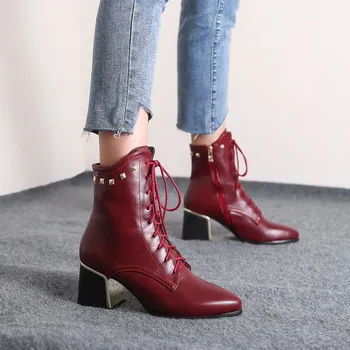 

2020 nian Autumn & Winter New Style Tip Martin Boots Female British Chunky-Heel Short Boots Zipper Leather Boot Female 4957