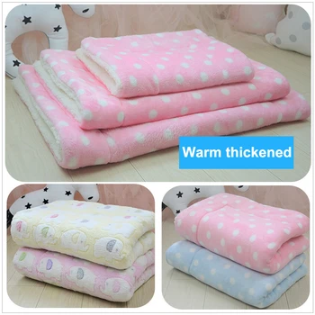 

New Cute Dog Bed Mats Soft Flannel Fleece Dot Print Warm Pet Blanket Sleeping Beds Cover Mat For Small Medium Dogs Cats C001