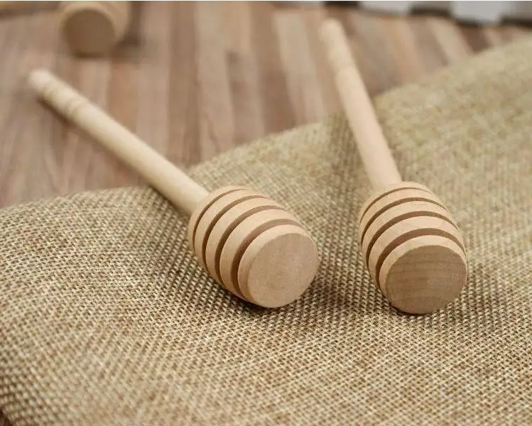 

Free Shipping 15cm Stirrer Wooden Honey Spoon Stick for Honey Jar Long Handle Mixing Stick Honey Dipper Party Supply Wholesale