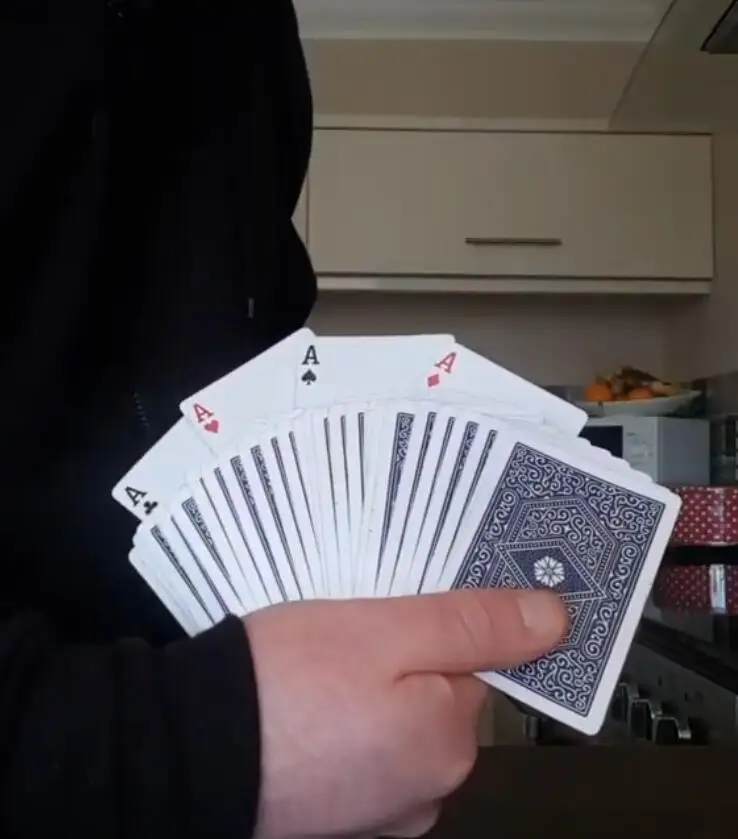Производство фанатов от Ollie Mealing Magic tricks