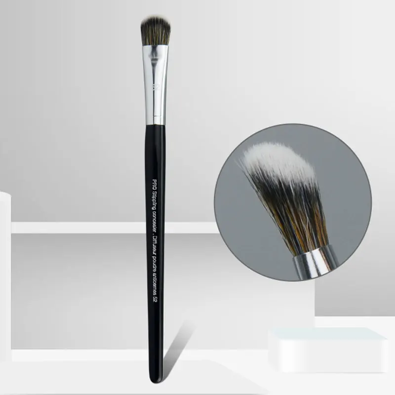 1Pcs 52# Foundation Concealer Brush Face Shadow Broom Big Eyeshadow Concealer Brush Stippling Concealer Brushes Makeup Tools 6