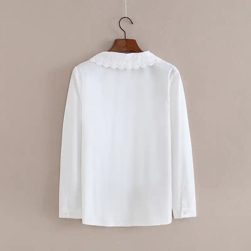 womens peter pan collar top