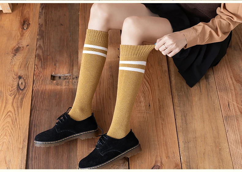 Женские носки Харадзюку в Корейском стиле для девочек; милые длинные гольфы; сезон весна-зима; Kawaii Sheer Chaussettes Hautes; полосатые носки; цвет желтый, черный