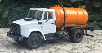 Моделирование 1: 43 сорт советского литья под давлением сплав ЗИЛ камазгаз модель грузовика модель автомобиля украшение контейнера - Цвет: 1