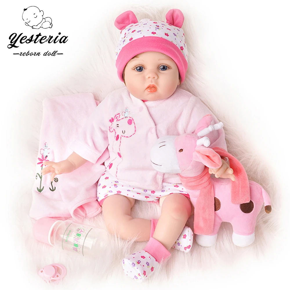 Koop 55 Cm Bebe Reborn Baby Pop Meisje Pasgeboren Levensechte Speelgoed Gift Siliconen Vinyl Roze Outfit Met Speelgoed Giraffe