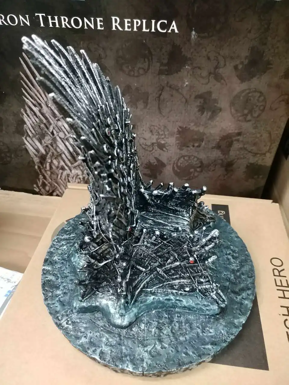 

Yaya Anime Game of Thrones of Game a Song of Ice And Fire 7-Inch Iron Throne Compatible One Piece Doll Hands-on