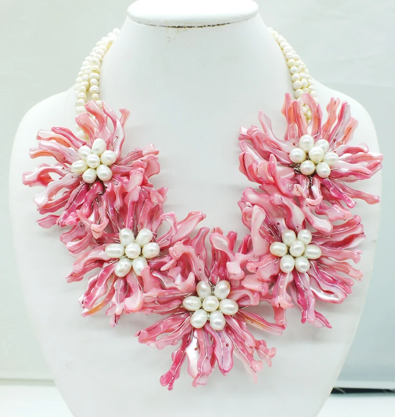 

NEW !! NO-2298# Classic. Sea water devil shell, pearl, flower necklace 20'