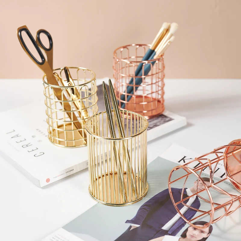 

Nordic metal tabletop iron art gold hollow creative cosmetics container student stationery container home office container