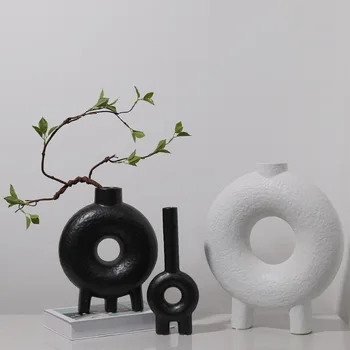 

Creative Modern Simple Black and White Dried Flower Flower Arrangement Ceramic Vase Decoration