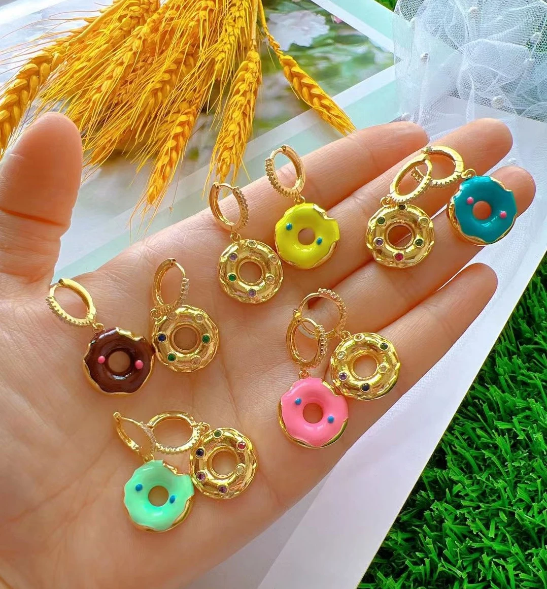 

5 пар, новинка 2021, элегантные медные пончики розового/синего/желтого цвета, милые очаровательные серьги-кольца, висячие серьги для женщин