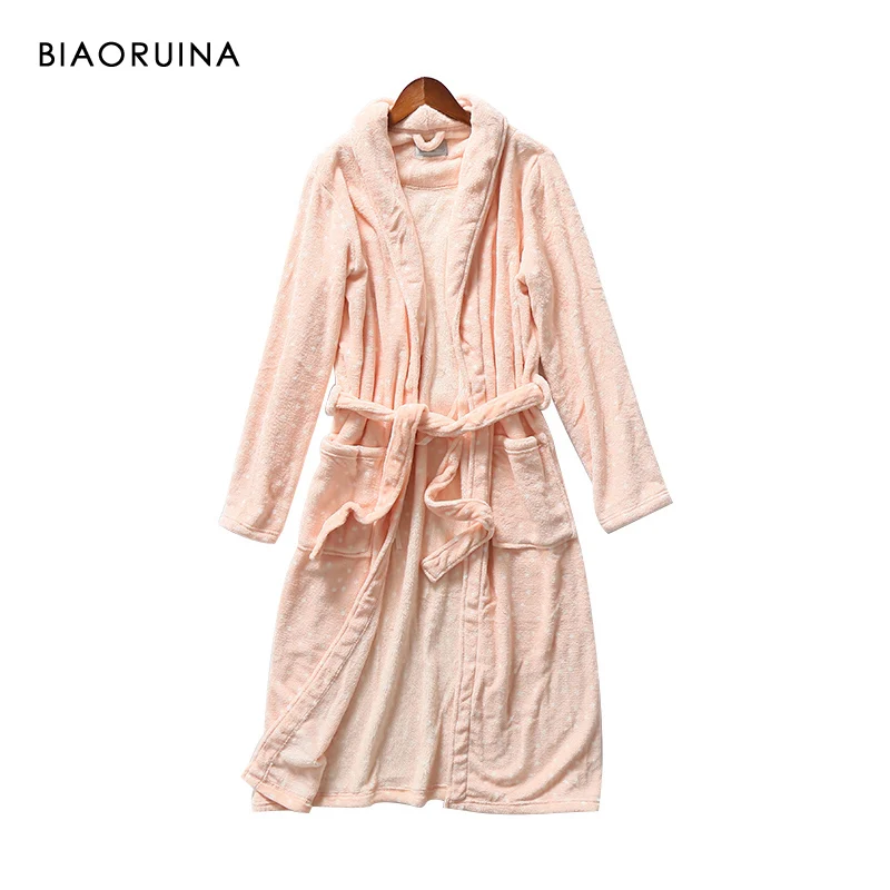 Baratos BIAORUINA Para Mujer Todo fósforo rojo Coral polar sólido batas femeninas casuales calientes para dormir batas gruesas para mujer batas de todos los días