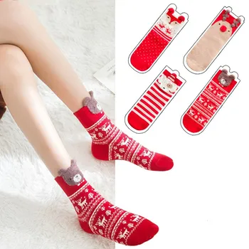 

4 Pairs/Lot Autumn Winter Bright Red Socks 3D Cartoon Reindeer Christmas Socks Cotton Women Socks Cute Harajuku Casual Sock Set
