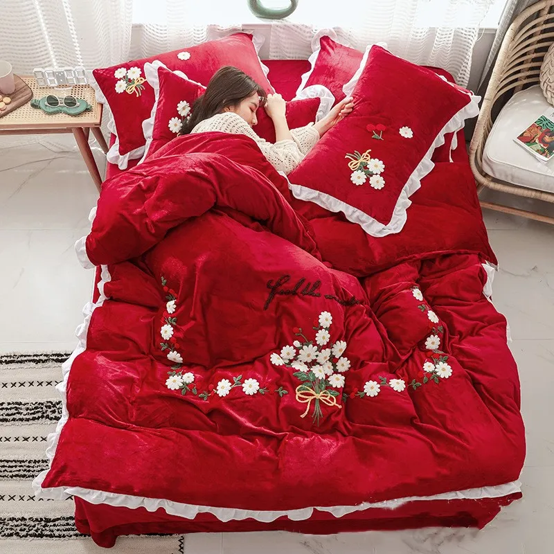 

Christmas Hot Sale Crystal Velvet Lace Embroidery Feelike Letter Quilt Cover Pillowcase 4pcs Double-sided Fleece Thicken Bedding