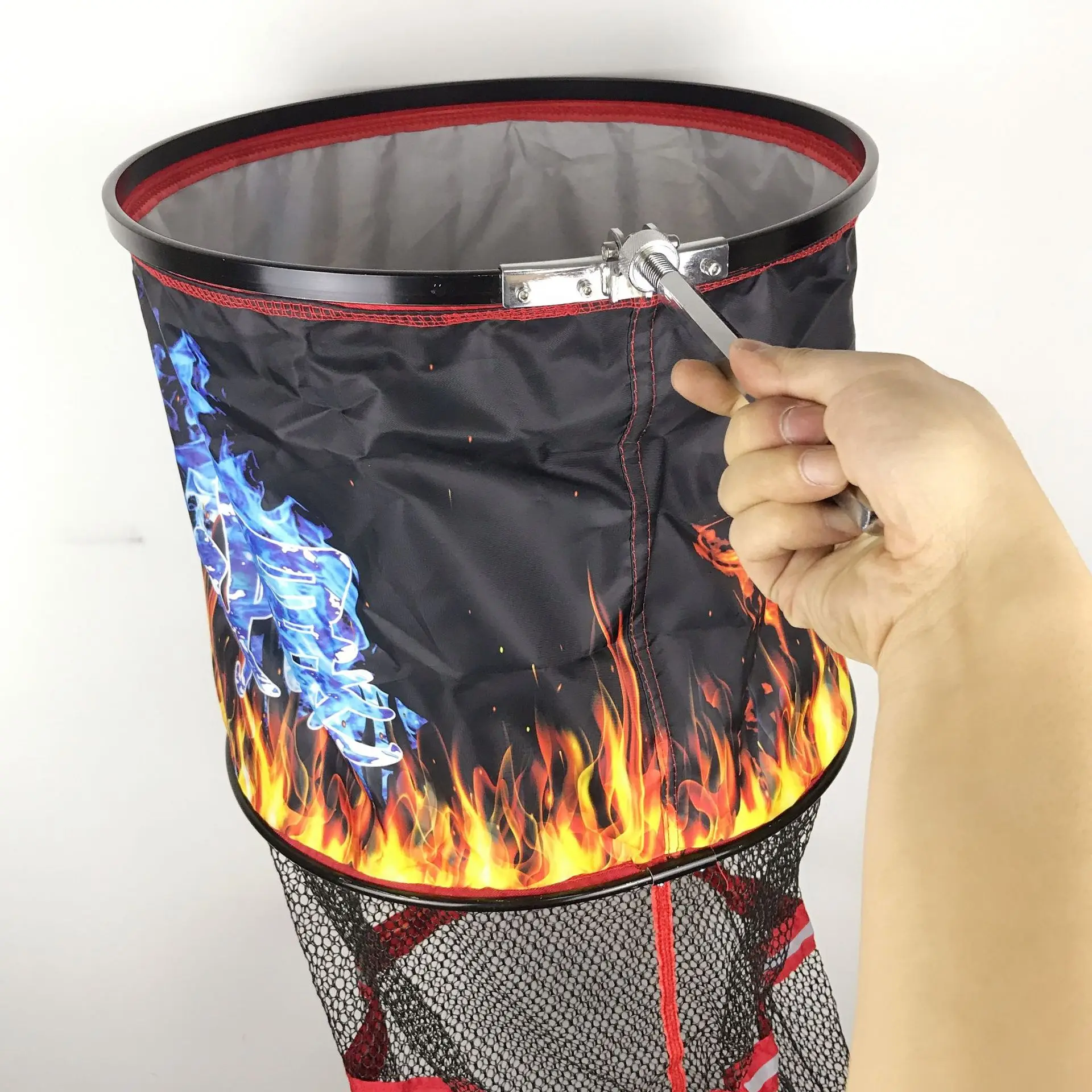 

Fish Basket Scale Fishers Black Pit Fish String Bag Fishnet Fishing Gear Angling Equipment Stainless Steel Fish Gelatinization Q