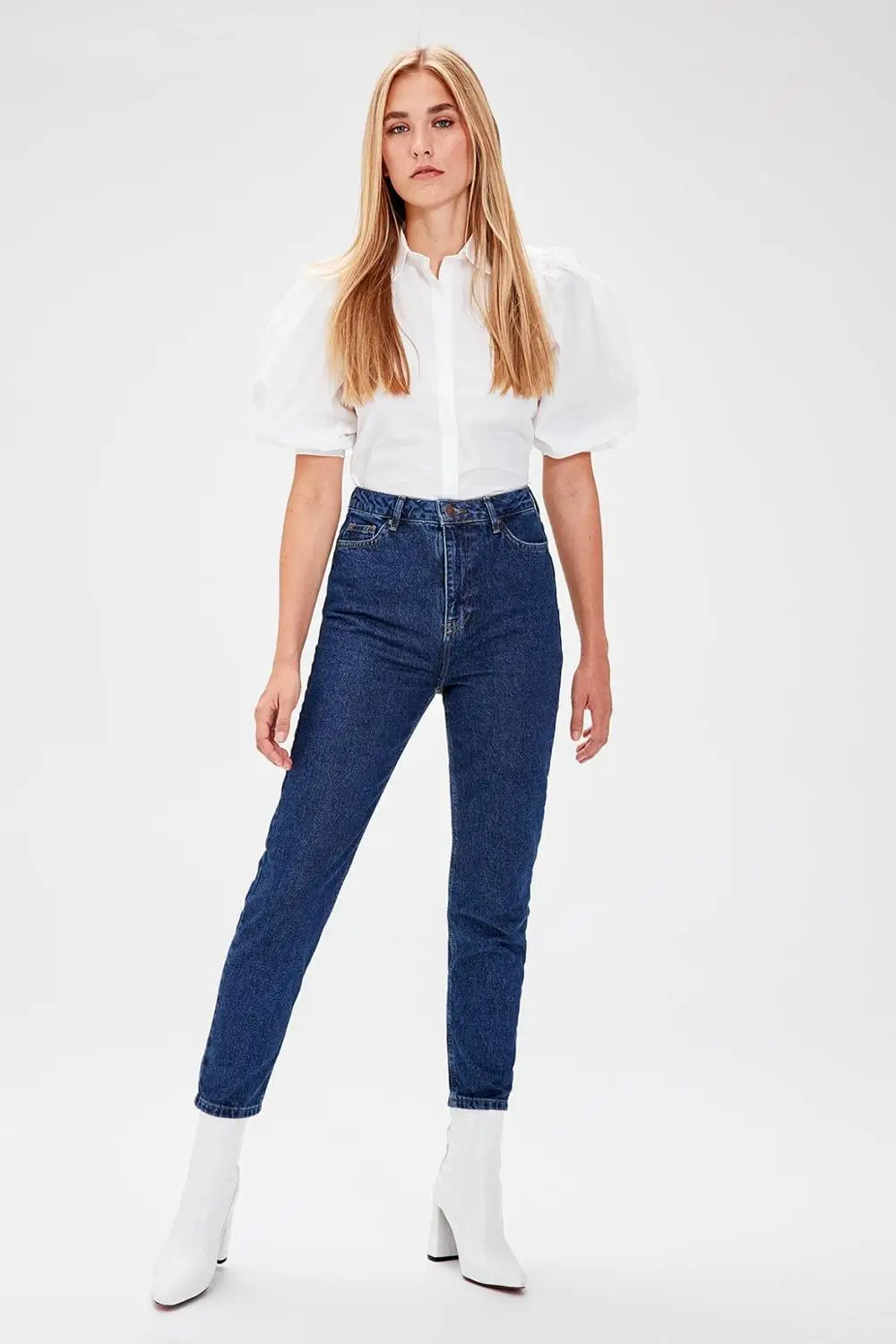 Trendyol синие Черные джинсы с завышенной талией Mom Denim TCLSS19LR0126