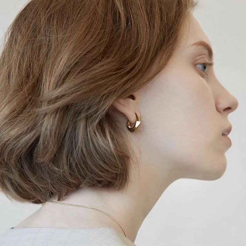 20050171689_476452910