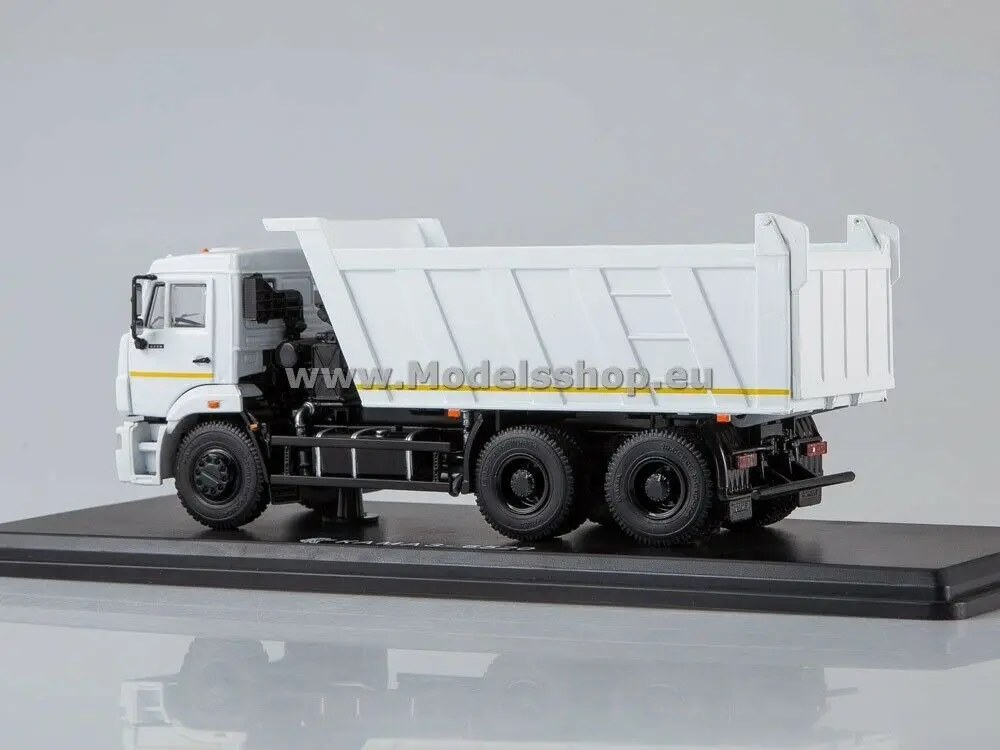 

Star Scale Models SSM1250 1/43 KAMAZ-6520 dump truck (facelift) white Diecast for collection