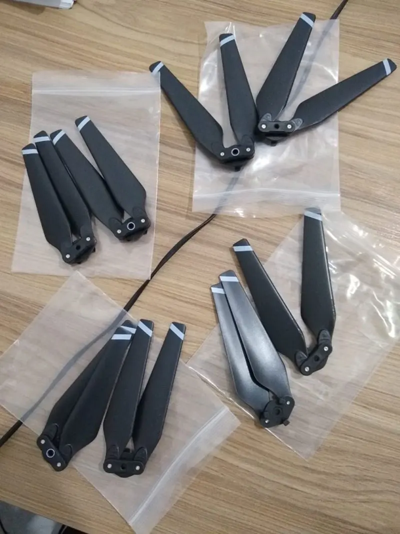 8pcs Propeller, 8330 quick release folding propeller for DJI Mavic Pro . quick release mechanism makes