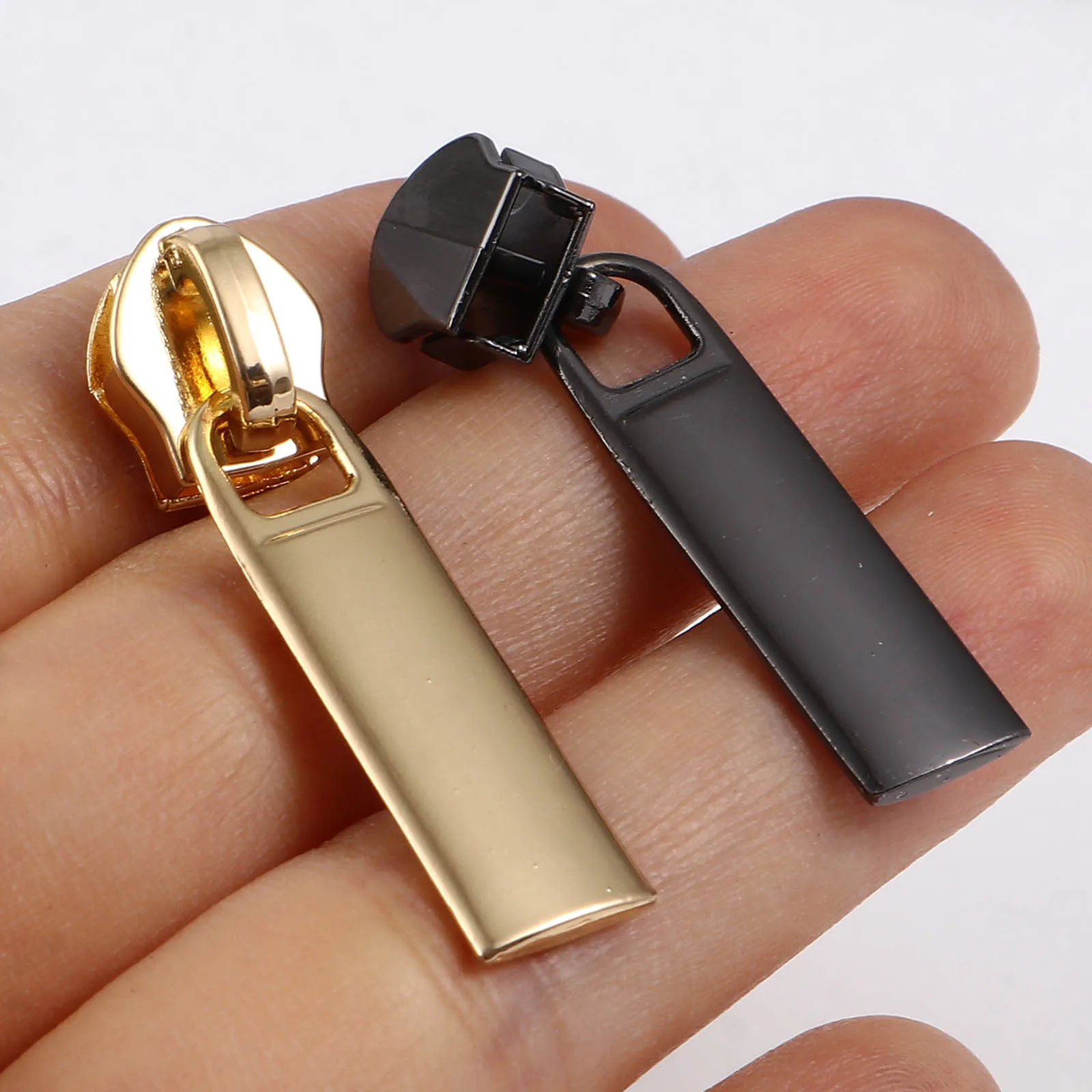 Zipper Repair Kit Zipper Pullers Zipper Sliders Zipper Heads Zipper Accessories 10 PCs #5 Universal Instant Zippers Sliders Head Metal Garment Auto-Lock Zipper Pulls DIY Handmade Sewing Repair Tools 3.7x1cm