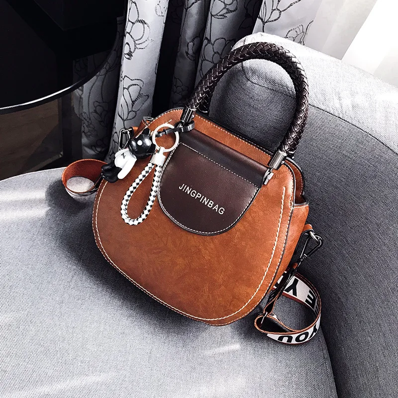 

WOMEN'S Bag 2018 Autumn New Style Weave Hand Bear Pendant Semicircle Bag Wide-Strap Fashion Handbag Wholesale