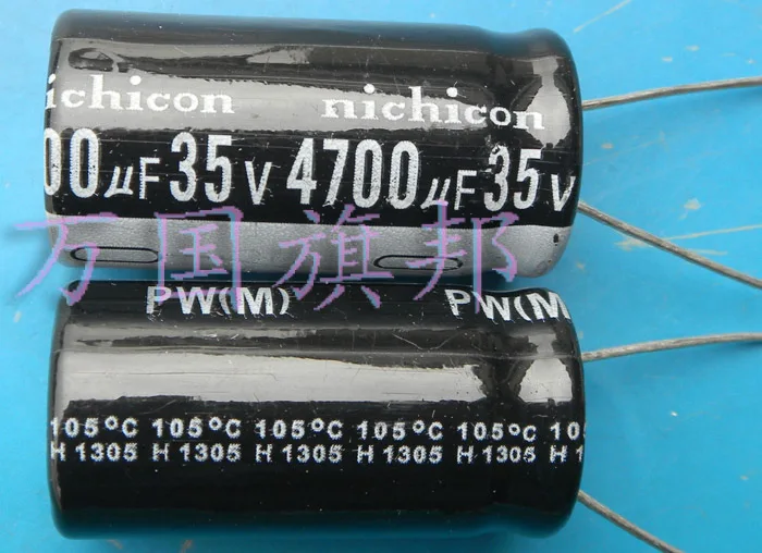 Электролитический конденсатор высотой 18 мм в диаметре 35 мм 35В 4700 мкФ 4700 мкФ