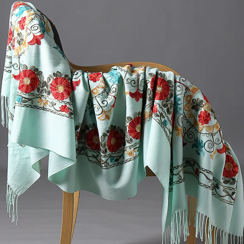 light blue Новинка, зимний теплый однотонный шарф для женщин/девушек, мягкие кашемировые шали с цветочной вышивкой, кашемировые женские кашне, накидки - Цвет: light blue