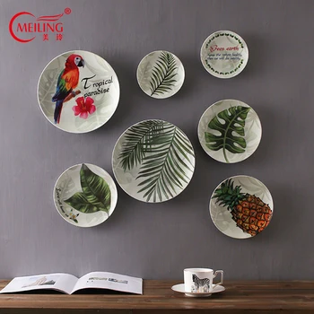 

Decorative Wall Hanging Plates Bar Wall Decor Plate Cearmic Art American Home Living Room Hotel Hotel Restaurant 10/8/6inch Set