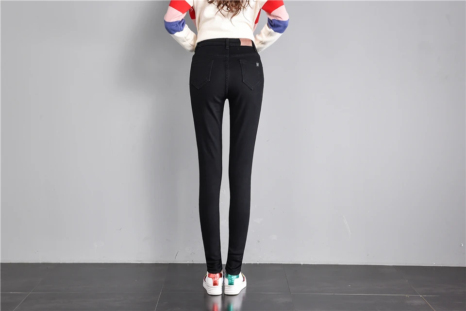 Новинка года; стрейчевый стиль с высокой талией и ворсистой подошвой для женщин, которые хотят носить длинные зимние брюки