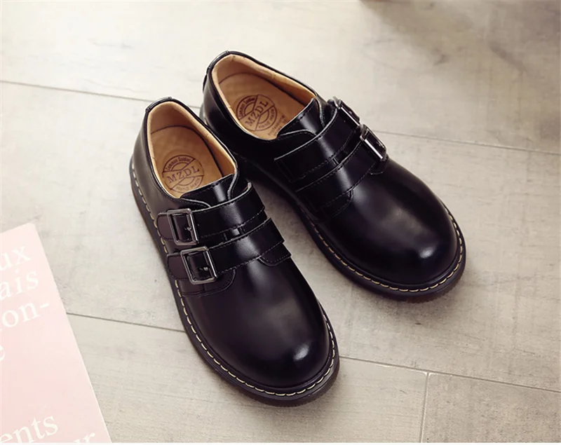 2020 Vintage Women Harajuku Oxfords Shoes British Carved Ladies Platform Brogue Shoes Round Toe Buckle Flats Women Student Shoes (1)