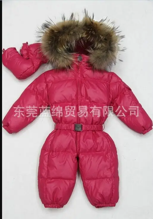 WEPBEL/Модная парка с меховым капюшоном для маленьких девочек; сезон осень-зима; Повседневный модный теплый длинный комбинезон; толстые парки для малышей - Цвет: red