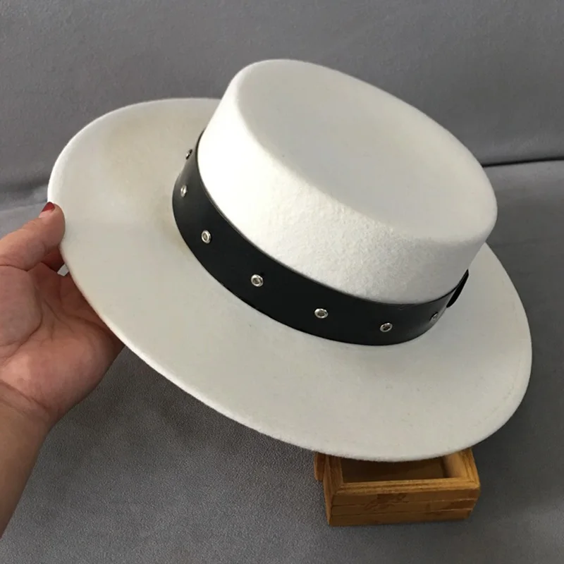 Элегантная Белая Шляпа Fedora жемчуг кожаный ремешок отделан шерсть зимние шляпы плоские женские верхние шляпы церковные Дерби шляпа