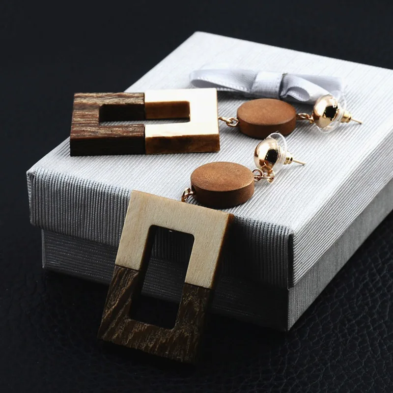 

Original wooden earrings Rectangular geometric round color earrings earrings Temperament girl earrings gifts