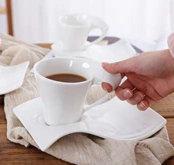 

70-160ml Creative Ceramic Coffee Cup Set Tea Cups And Saucer Milk Mug Kit With Spoon Wedding Gift Water Cup Set