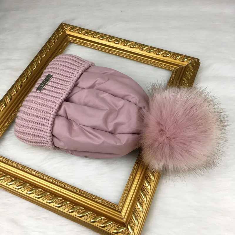 Новые зимние женские акриловые Pom pom Вязанные Трикотажные Шапочки пуховые вязаные шапки - Цвет: Розовый