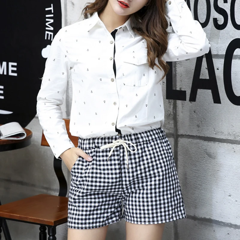 

Casual Black White Plaid Shorts Women Plus Size Elastic Waist Loose Shorts Summer Female Streetwear Wild Breathable Shorts New