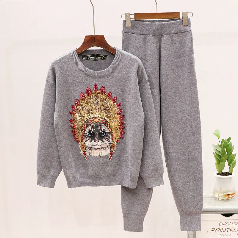 

Autumn high quality women's sequins beading cat pattern sweaters + casual pants two piece set Chic women leisure suit A925