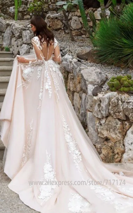 Винтажное свадебное платье трапециевидной формы с круглым вырезом и длинным рукавом, украшенное цветами, с иллюзионной пуговицей, аппликацией на спине, с часовым шлейфом, свадебное платье