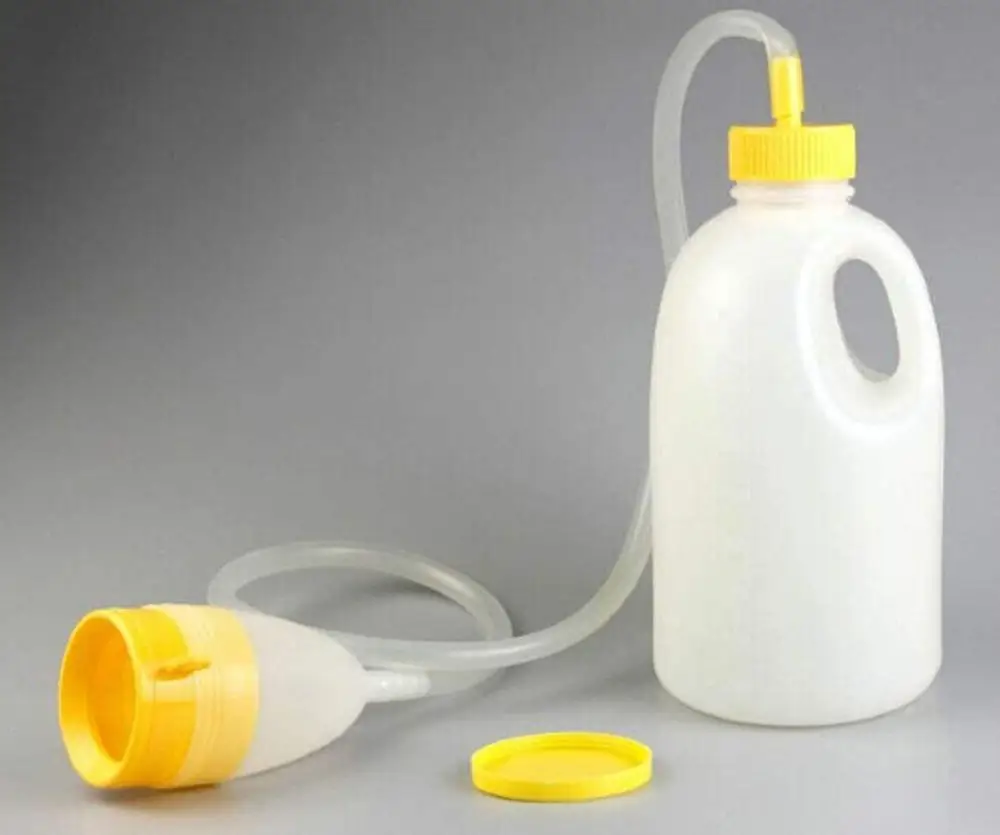 1700ml / 58oz Travel Male Bed Pee Urinal Bottle Night Drainage