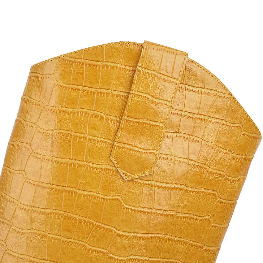 Cena QUTAA 2020 plac szpilki PU skóra Slip on wypoczynek kobiet buty zimowe ciepłe futro moda Pointed Toe buty do kolan Size34 43