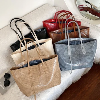 

Fashion Ladies Handbags PU Large Capacity Shoulder Bags Autumn and Winter New Baguette Bag Underarm Shopping Bag for Women