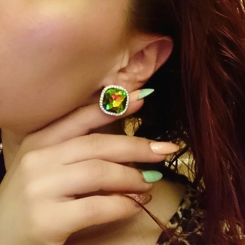 New Fashion Luxury Jewelry Colour Crystal Rhinestone Square Stud Earrings For Woman Gold Color Earring Accessories Brincos WX035