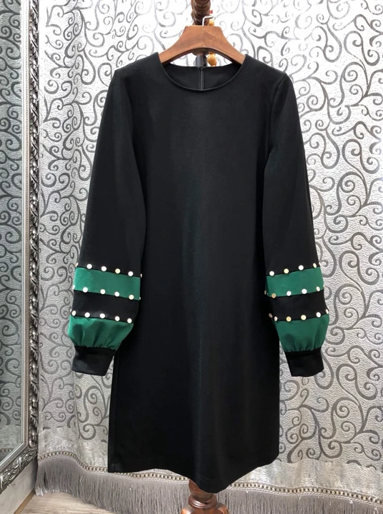 

2019 Early autumn new women's round collar back zipper decorative cuff color matching stitching long sleeve dress 825